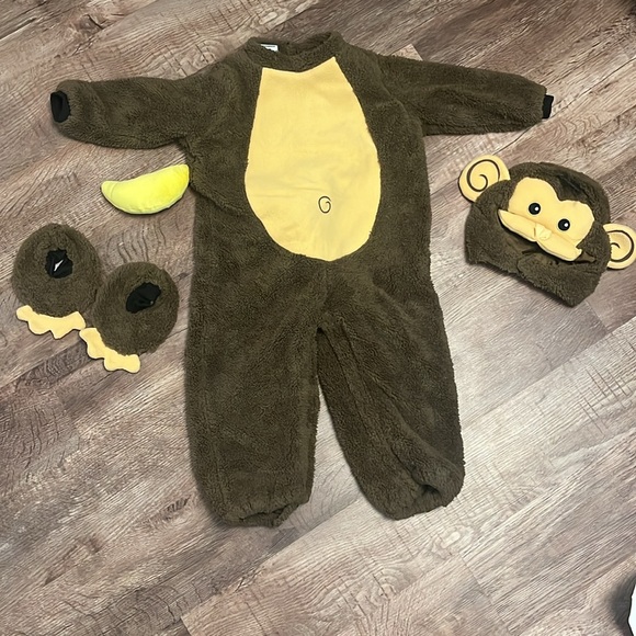 Monkey Costume - Picture 3 of 6